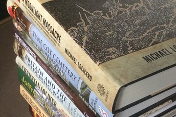 Christmas Social: Quiz, Book Sale, Raffle