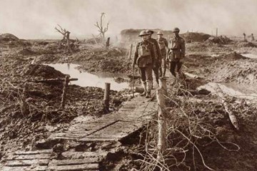 'Three Gentlemen go to War' by Richard Lloyd