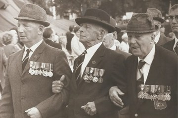 'Aristocrats amongst Servicemen' with Andrew Thornton