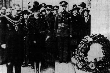 When did Armistice Day Become Remembrance Sunday ?