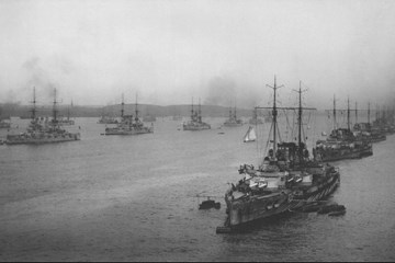 'Impressive in its Futility: The Case of the German High Seas Fleet' by Professor John Derry