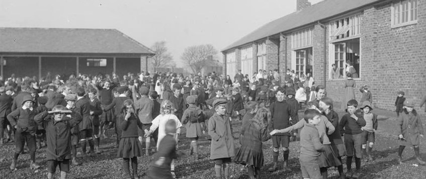 Roll Of Honour - Schooling & The Great War with Dr. Barry Blades