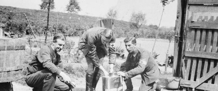 A White Smoke Rising - Gas Warfare and the RAMC's Response - by Pete Starling
