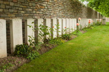 7 November : Reburial at Loos British Cemetery