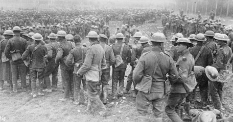 Masses Of British Prisoners In A Temporary Pow Camp Near Cambrai. IWM Q 24054