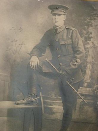 John Gray From New Rows, Lassodie