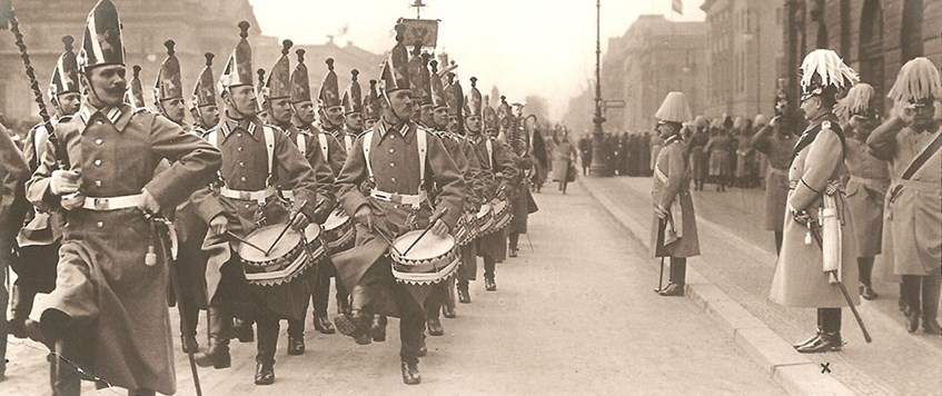 ‘Arrogant and Dashing Throwbacks’: German Elite and Non-elite Troops, 1914-1918 - Tony Cowan