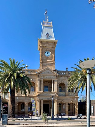 Arthur Frank Chambers Town Hall