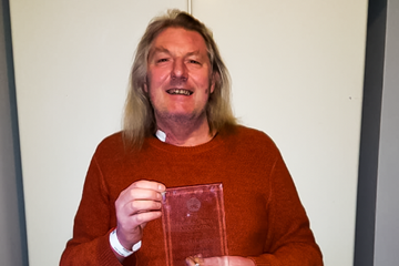 Rob Thompson has been awarded a Western Front Association Hero Award for his contributions to the WFA over many years.