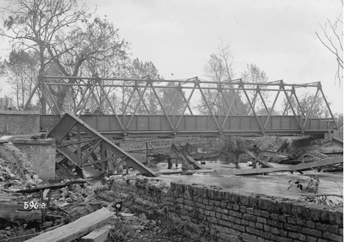 Chemin Vert Loop Line. 'Heavy Inglis' type bridge carrying Bray-Chuignolles Road over River Somme at Bray. (c) IWM Q 46944
