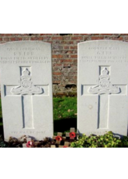 5 September 1916 : Father and Son, Sgt George and Cpl Robert Lee