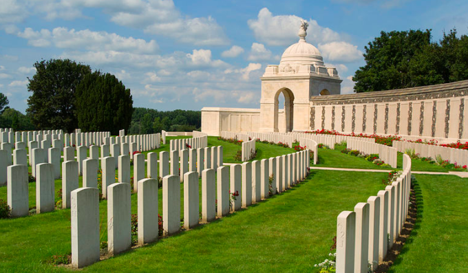 Tyne Cot Commonwealth War Graves Cemetery on 5 August 2014. Gary Blakely CC BY-SA 4.0