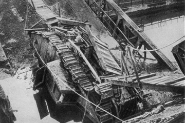 ONLINE: Murphy's Law on the Somme, 1916