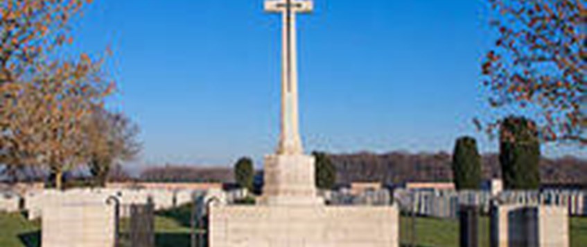 ONLINE: – “ 1St Division At Aubers Ridge “ – Simon Peaple. ZOOM