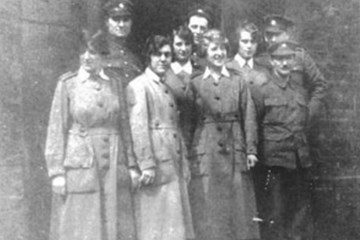 Here come the girls! The women volunteers at the Army Pay Office Woolwich from August to October 1914