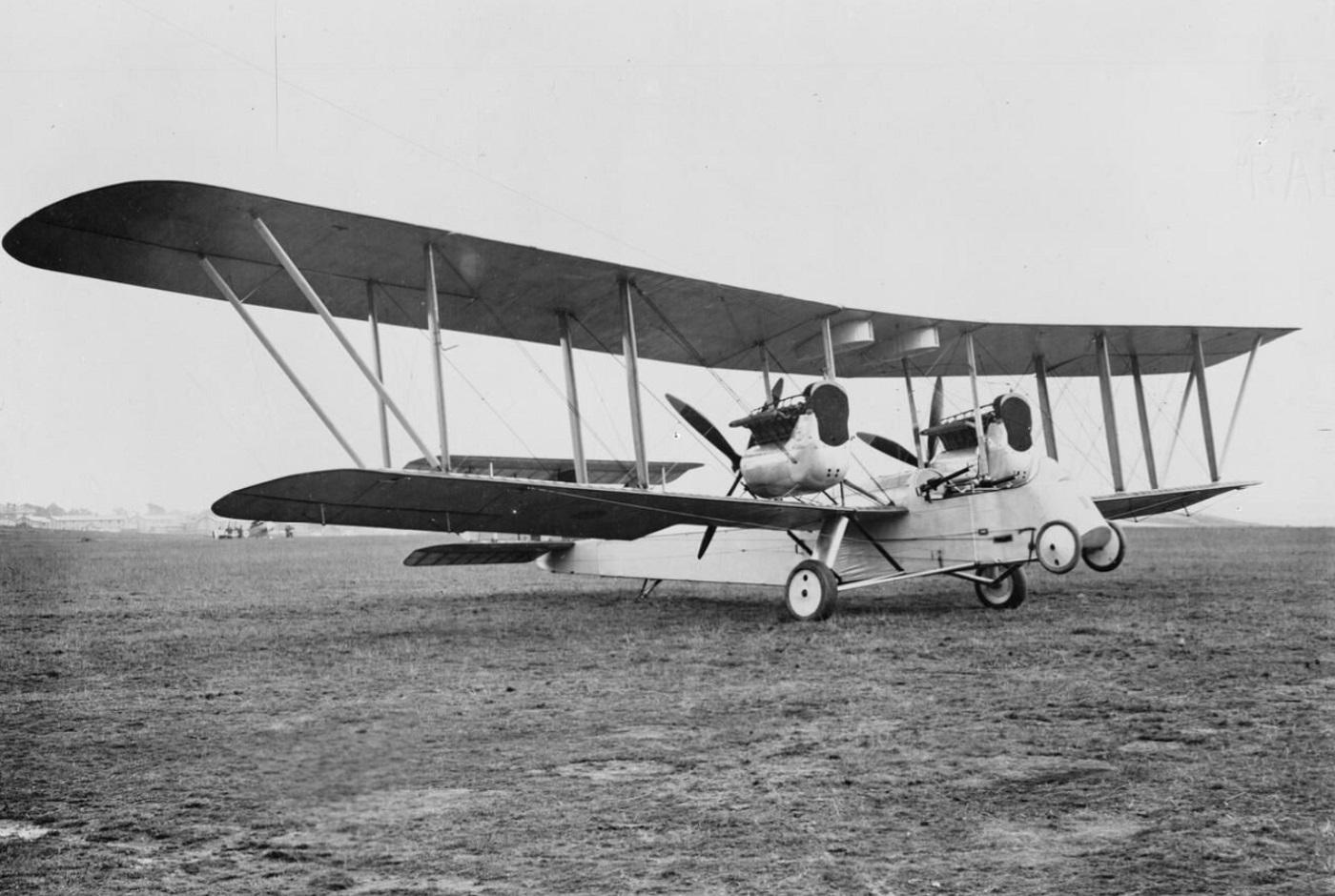 RAF FE4