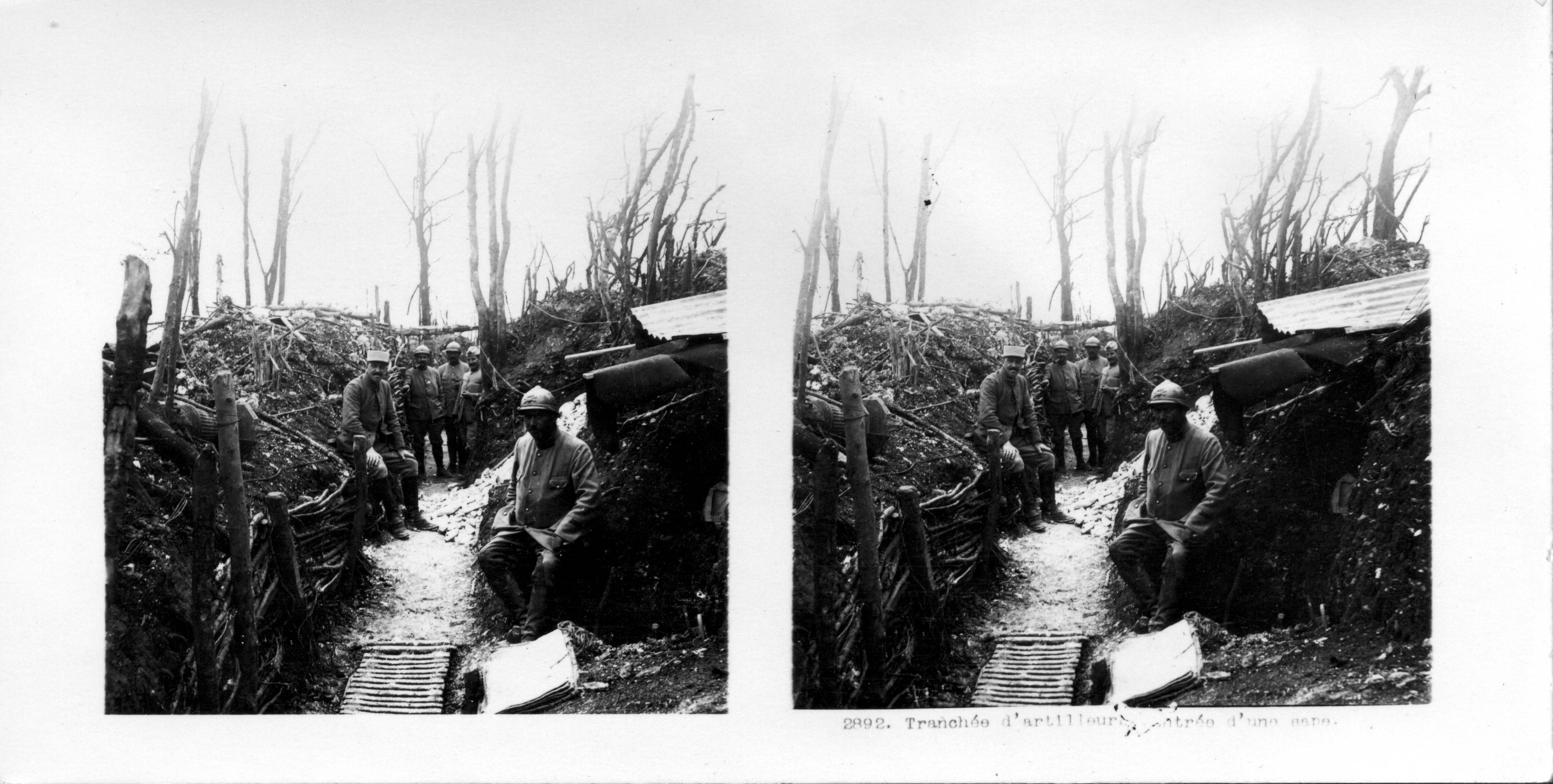 "Tranchée d'artilleurs, Entrée d'une sape" - Artillery trench. Entry to a sap