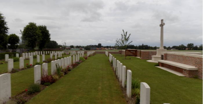 Henin Communal Cemetery Extension (C) CWGC