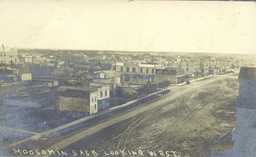 Bird's eye view of Moosomin, Saskatchewan. (CC BY-NC) Prairie Postcards