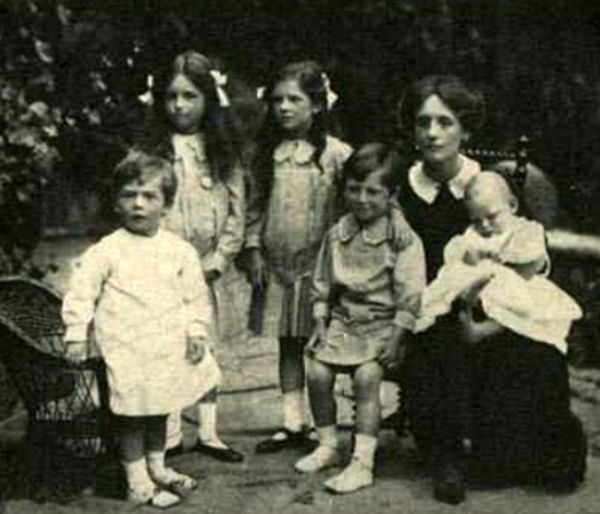 Captain Stewart-Jones  left  his wife and two girls and three boys, the youngest, Michael was born posthumously in July 1915.
