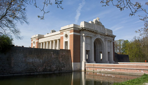 Menin Gate Memorial by Johan Bakker  (cc) CC BY-SA 3.0