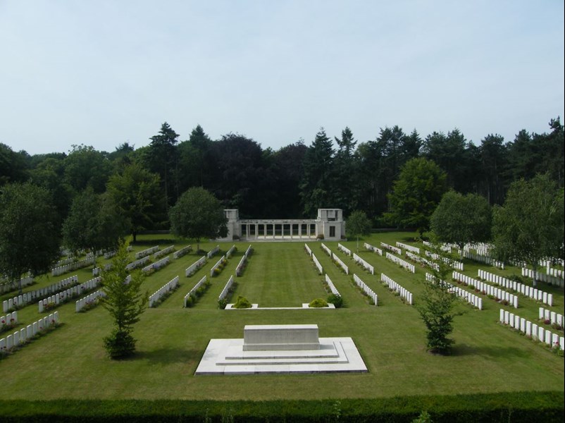 Buttes New British Cemetery (NZ) Memorial In The Background, With The Cemetery Itself In The Foreground.