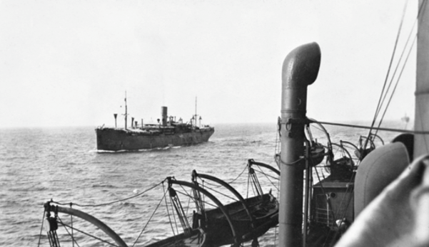 The NSWMR waiting for orders 1914-11 HMT Star of Victoria (Hull Number A16 At Sea in the First World War Troopship convoy to leave Australia bound for the Middle East. P00369.007