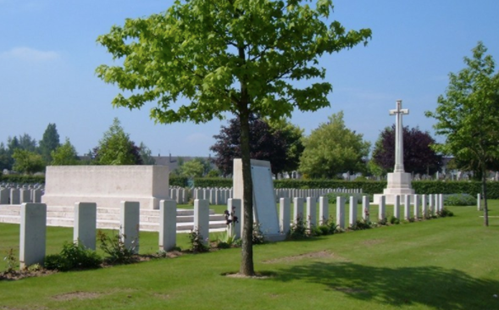 Barlin Communal Cemetery Extension, Pas de Calais. (c) CWGC 2021