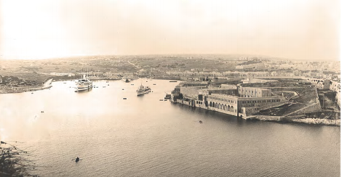 A hospital ship (far left) moored in Marsamxett Harbour. Richard Ellis, Archive Malta
