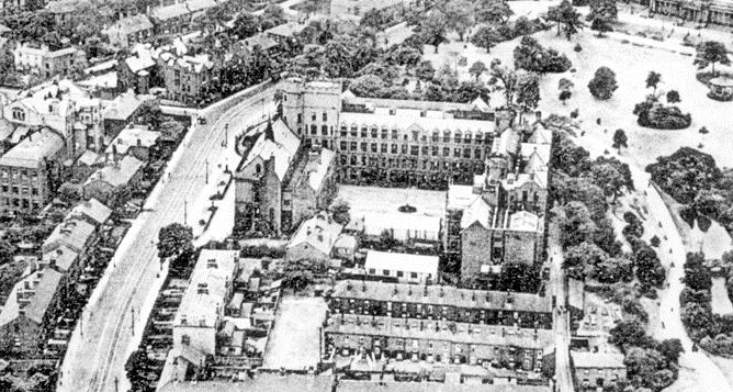 An aerial photograph of Sheffield University from the 1920s