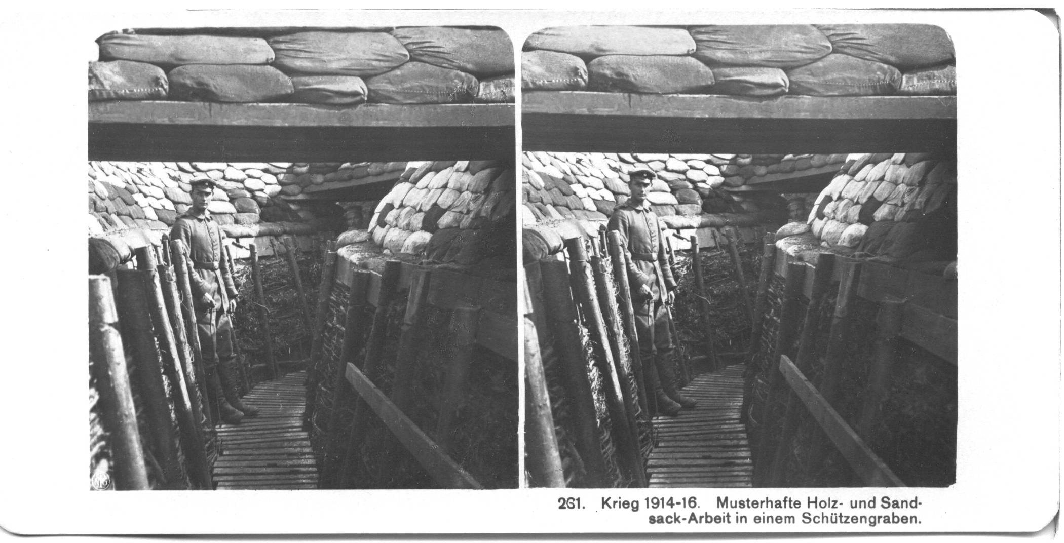 "Musterhafte Holzwerk und Sandsackarbeit in einem Schützengraben" - Exemplary wood and sandbag work in the trenches.