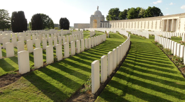 Tyne Cot Cemetery and Memorial by Mintof CC BY SA 4.0
