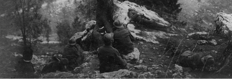 Italian troops resting in the second line defences on on Monte Grappa. © IWM Q 65336