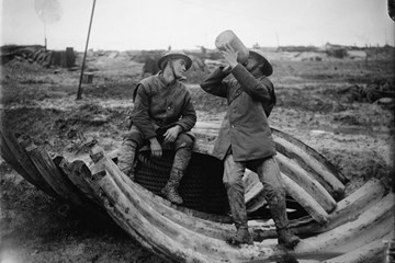 Alcohol in the trenches: the rum ration