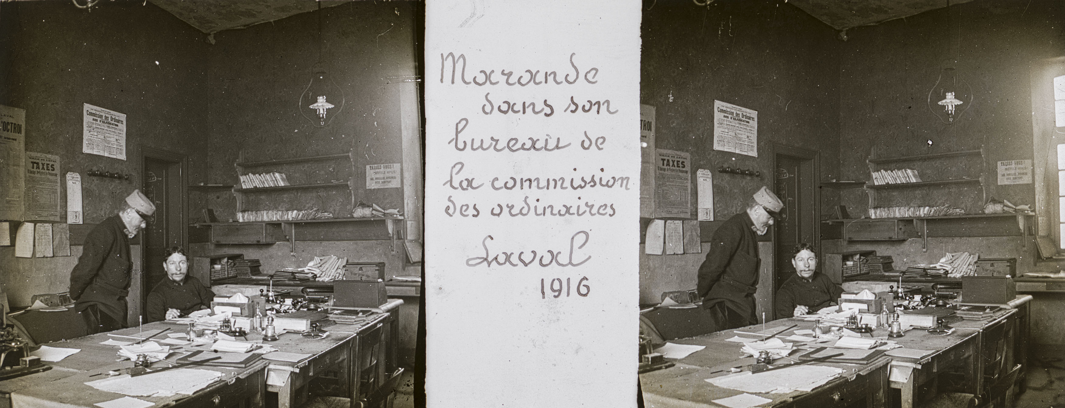 Marande dans son bureau de la commission des ordinaires - (soldier's name) in the general office