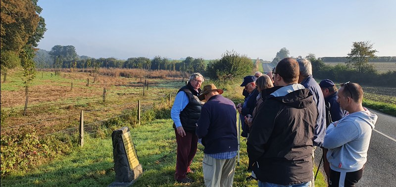 Jack Sheldon leading a group