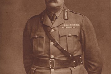 Lt-Gen Sir Thomas D'Oyly Snow - Andy Lonergan