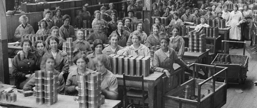 'Munitions Factories in the Great War' Nigel Crompton