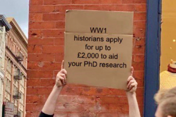 DEADLINE : Thursday 1st December. Last Call for PhD Grant Applications.