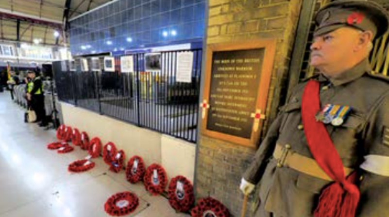 UNKNOWN WARRIOR REMEMBERED Platform 8, Victoria Station 8pm 10 November 2022 WFA London Branch