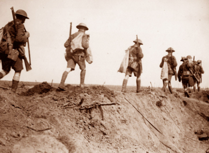 WW1 Western Front (1914-1918), 1917.Battle of Menin Road: North-country troops bring up rations, 1917 NAM. 1999-11-70-35 (Out of Copyright)