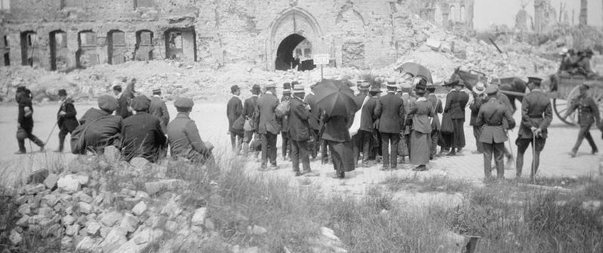 SEMINAR SERIES '‘The light bulb moment when the penny drops’: Pilgrimage and tourism along the Western Front' with Amy Harrison