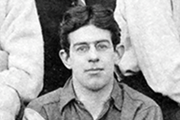 Help raise £5,500 to fund the restoration of a First World War private memorial
