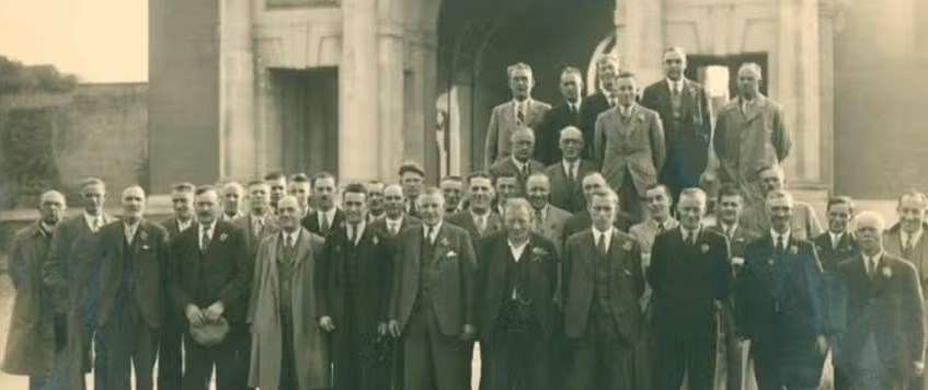 Going Back: Pilgrimages to the Western Front by Tim Lynch