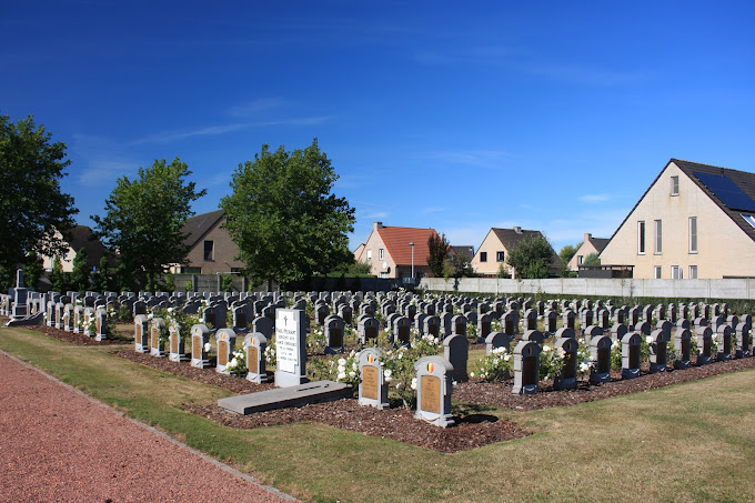 Ludovicus Cloostermans Cemetery