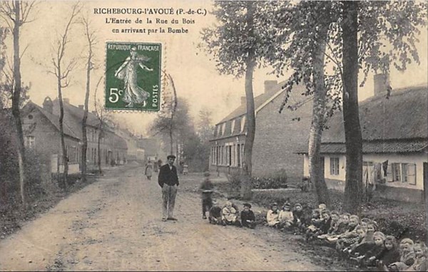Pre War Postcard Of Richebourg L’Avoue (Image – Nl.Geneanet.Com)