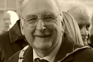 It is with great sadness that we mark the death of Bob Wyatt