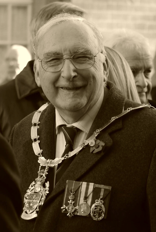 The Worshipful the Mayor Lt-Col Bob Wyatt MBE TD 1931-2019