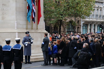 11 November : 25 years since the re-inauguration of the Armistice Day ceremony at the Whitehall Cenotaph by The Western Front Association
