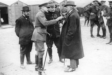 Review of Frock coats and Brass Hats by Gordon Corrigan (December 2019)